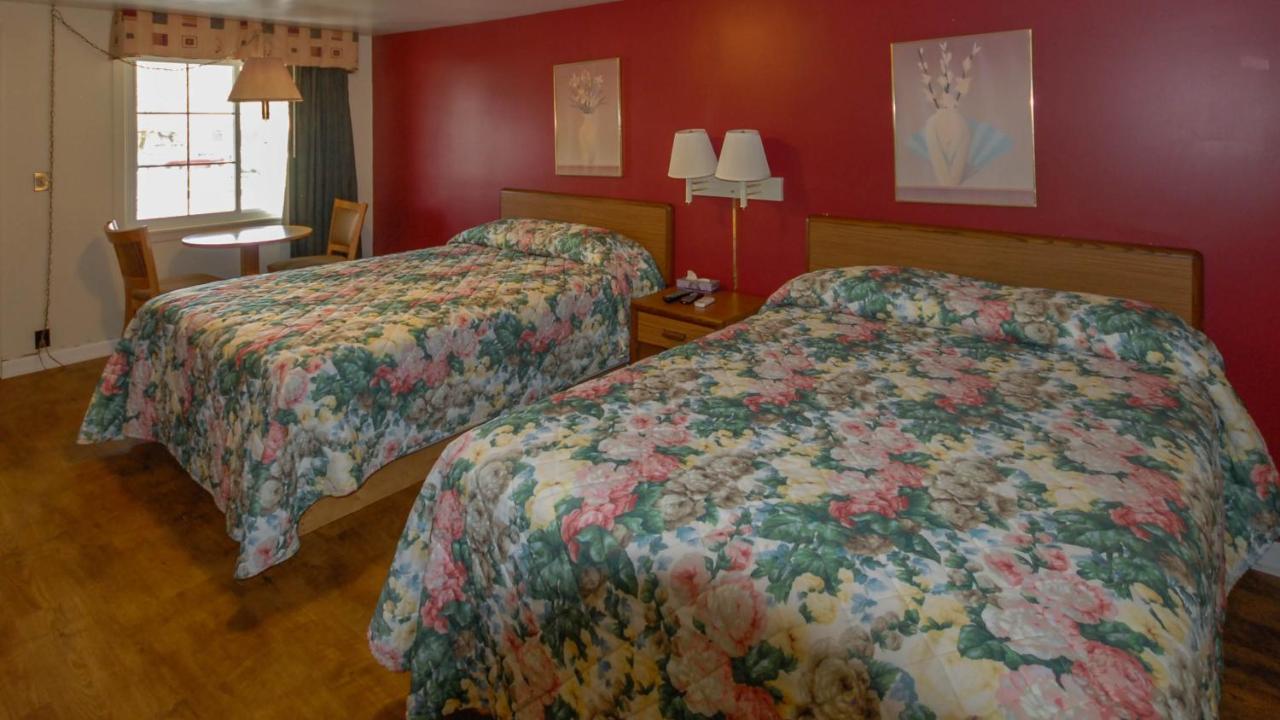 Budget Inn Watkins Glen Exteriör bild
